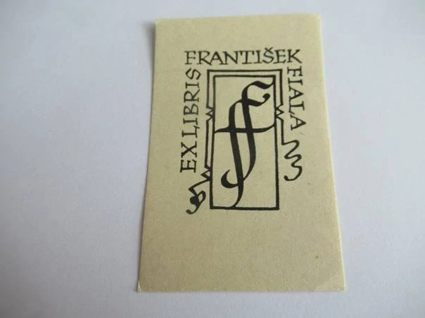Originální kaligrafické exlibris 7,5 x 5 cm – František Fiala (1957) – Oldřich Menhart