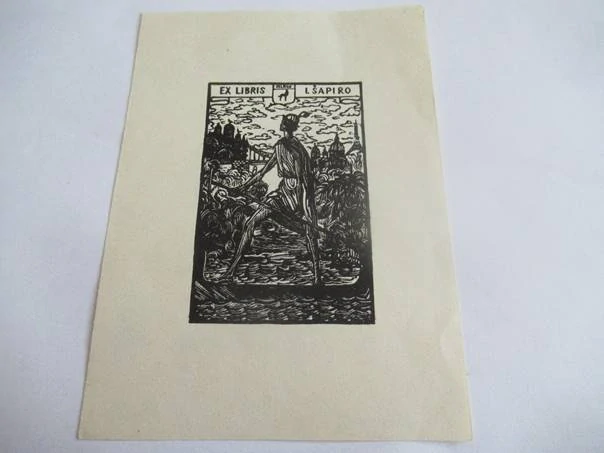 Exlibris – pro J. Schapira – Vladimir Rozental – (1964), X2 (dřevoryt), motiv s Merkurem a panoramatem Vilniusu – 12,5 x 9 cm