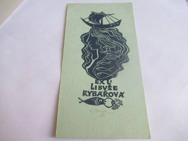 Exlibris – pro Libuši Rybářovou – Ladislav Rusek – (1983), X3 (linoryt) se signaturou, motiv ženy s lodí ve vlasech a rybami – 17,5 x 9 cm