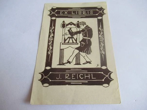 Exlibris – J. Reichl – Jindřich Kremlička (1926) – Motiv: Tiskař u knihtiskového lisu, originální dřevoryt (10,5 x 7 cm)