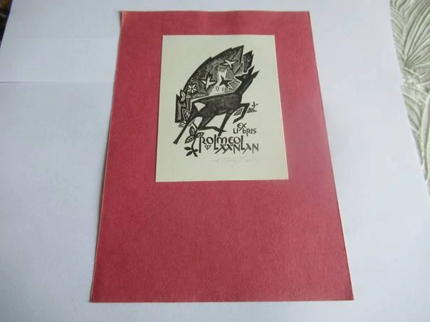 Exlibris – Kolmeol Läänlan – Väino Tõnisson – Skákající srnec s hvězdami – 11,5×8 cm – dřevoryt (X2)
