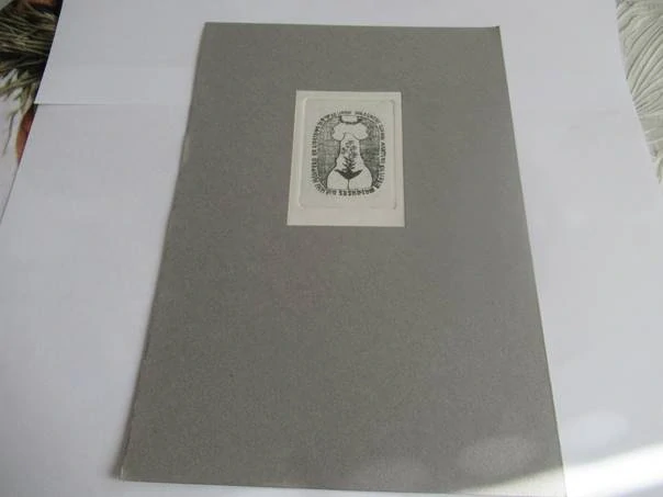 Exlibris – Gianni Mantero – Josef Liesler – motiv: Ženské torzo s rostlinou – 14,5×10 cm – hlubotisk (pasparta 22×15,5 cm)