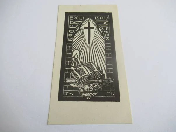 Exlibris – Roger Meyer – Daniel Meyer – Oltář s rozevřenou knihou, svící a křížem – dřevoryt (X2), 12×6,5 cm
