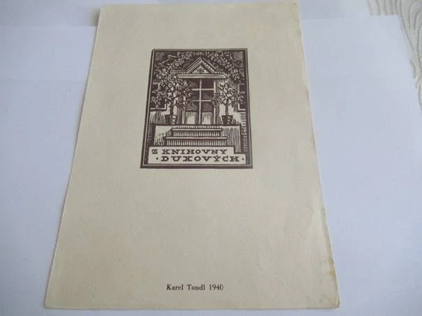 Z knihovny Duxových – Karel Tondl – Klasický portál domu se schodištěm a citrusy – dřevoryt (X2), podkladový list 21×14,5 cm