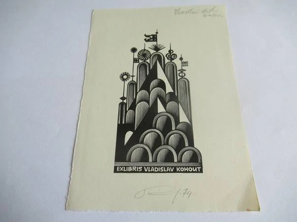 Exlibris – Vladislav Kohout – Anatolij Ivanovič Kalašnikov – Konstruktivistická krystalická architektura s věžemi a vlajkou – původní dřevoryt (X2), 14×10 cm