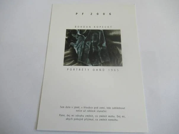 Původní sběratelská novoročenka P F 2006 – autor Bohdan Kopecký, cyklus Portréty ohňů 1965, autorský tisk (21 × 14 cm)