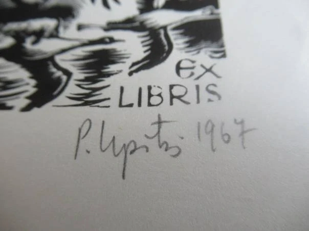 Profesionální originální Exlibris (Dřevoryt X2) Pfister Marguerite – Motiv Letící ptáci (husy / labutě) a slunce – Prof. Pēteris Upītis (12x8 cm)