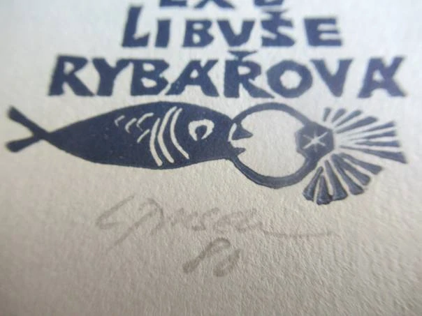 Exlibris – pro Libuši Rybářovou – Ladislav Rusek – (1983), X3 (linoryt) se signaturou, motiv ženy s lodí ve vlasech a rybami – 17,5 x 9 cm