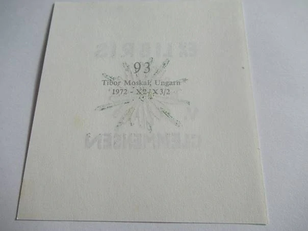 Exlibris – V. Clemmensen – Tibor Moskal (1972) – Motiv: Dvoubarevný minimalistický květ pampelišky, originální vícebarevný linoryt / dřevoryt X2/X3/2, Maďarsko (8,5 x 8 cm)