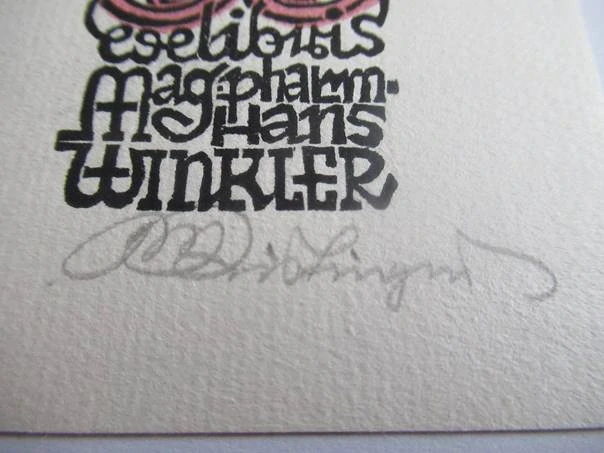 Exlibris Mag. Pharm. Hans Winkler – Max Kislinger, cca 1950 – originální dvoubarevný dřevoryt X2/2, farmaceutický motiv se sv. Františkem, 14x7 cm