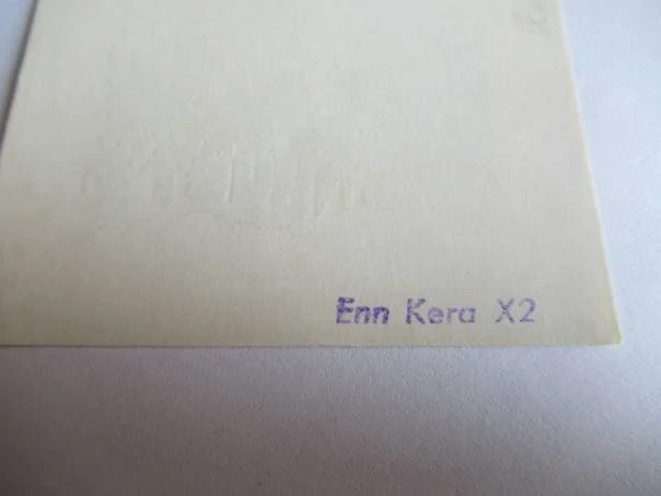 Exlibris – Perekond Nuust – Enn Kera – Dítě čtoucí pod jabloní – 9×7 cm – dřevoryt (X2)