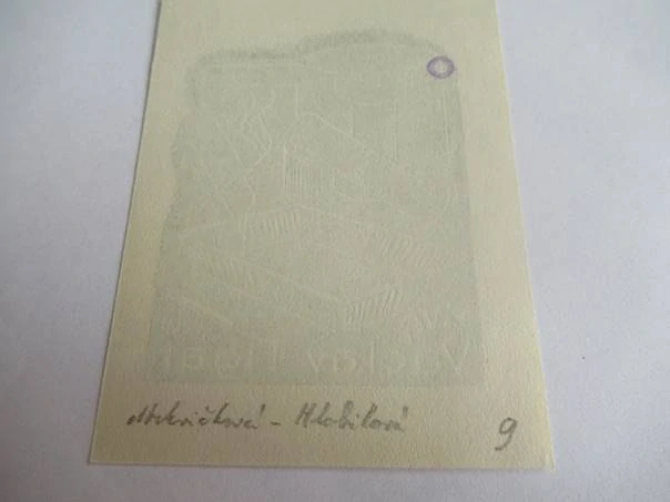 Exlibris – JNG. Václav Figar – Mrkvičková-Hlobilová – motiv: Fotografická laboratoř s vývojkou a miskou – 9×6,5 cm – dřevoryt (X2)