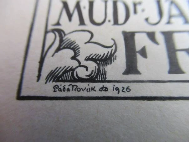 Exlibris – MUDr. Jaroslav Franta – Láďa Novák – Učenec s novorozenětem a čápem – zinkografie, 16,5×12 cm