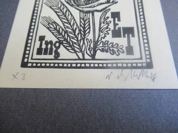 Exlibris – Ing. E. T. – V. Chrenko – Vlčí mák a obilné klasy – linoryt (X3), podkladový papír 21×14,5 cm