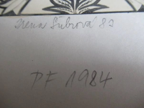 Původní sběratelská novoročenka PF 1984 – motiv bohatého florálního ornamentu, signováno Irena Šubrová (15 × 10,5 cm)