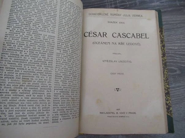Kniha César Cascabel (Část I. a II.) + Hvězda jihu: Země diamantů – trojsvazkový konvolut dobrodružných románů, vhodné pro sběratele vzácných raných vydání verneovek, autor Jules Verne, nakladatel B. Kočí (1907–1908), dobová pevná poloplátěná vazba, rozmě