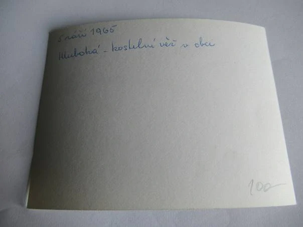Hluboká - kostelní věž - 1965 - cca 12,5 x 9 cm