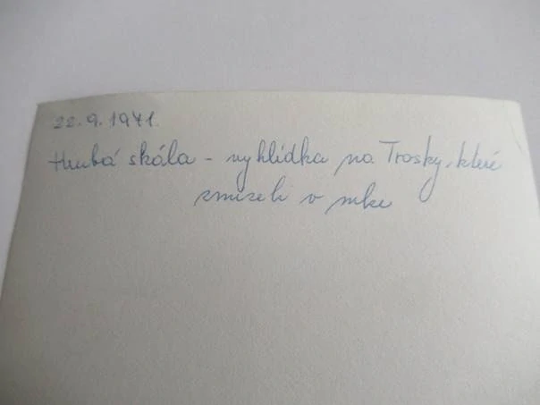 Hluboká skála - vyhlídka na Trosky - 1971 - cca 12,5 x 9 cm