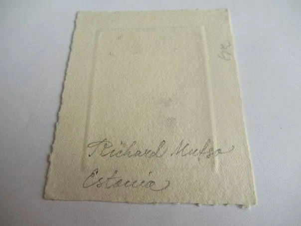Exlibris – Richard Mutso – Nečitelný autor – motiv: Abstraktní geometrická maska (tvář) – 7,5×6,5 cm – hlubotisk (lept)