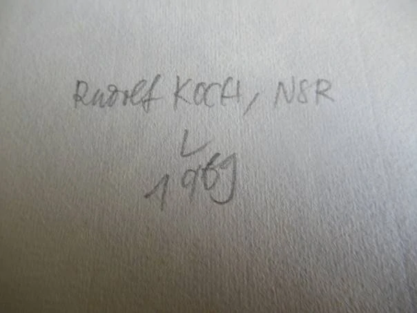 Volná grafika s motivem ženy s amforou před vulkánem, exlibris H. C. SKOV, autor Rudolf Koch, originální tisk z roku 1969, vlastnoruční autorská signatura, rozměr 14,5 × 12 cm