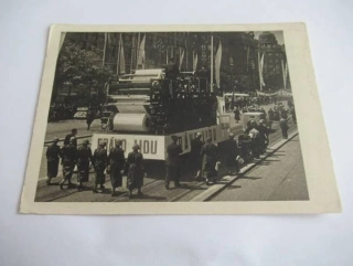 Praha - Alegorický průvod čs. sociální demokracie r. 1938