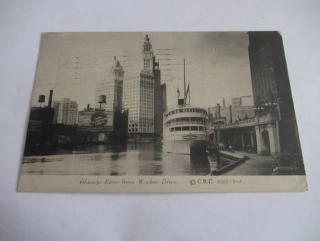 Chicago - Chicago River from Wacker Drive - USA