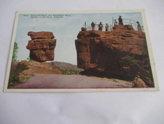 Colorado - Balanced Rock and Steamboat Rock, Garden of the Gods - USA