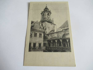 B. Vavroušek: Dvor mestského domu - Bratislava - Slovensko