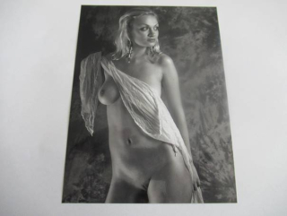 Ženský akt - Krásná dívka - Fotografie cca 17 x 12,5 cm