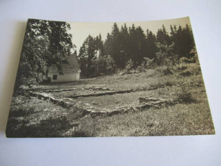 Trucnov - základy Žižkova dvorce