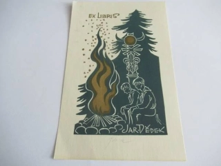 Signované tříbarevné exlibris Jar. Dědek, 16 × 10 cm – Skautský motiv u táborového ohně od Ladislava Ruska