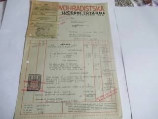 Praha - J. Poláček . Mnichovohradišťská lučební továrna - krém na obuv v krabičkách, polotekutý krém v kelímkách, sytá čerň.. - 1940
