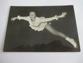 Nicolé Hasslerová - Francie - Královna piruet s úchvatnou volnou jízdou - 1964
