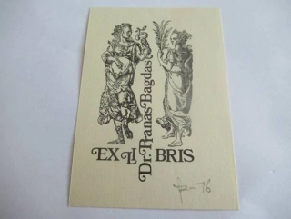 Exlibris – pro Dr. Pranas Bagdas – Joseph Sodaitis – (1976), P7 (ofset), motiv se dvěma antickými ženami – 10,5 x 7,5 cm