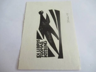 Exlibris – pro Toomase Kitsinga – Jüri Arrak – (1964), originální dřevoryt (autorský tisk), avantgardní motiv se stylizovanou postavou – 10 x 7 cm