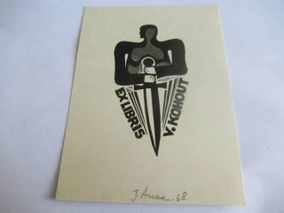 Exlibris – pro V. Kohouta – Henno Arrak – (1968), X3 (linoryt) se signaturou, avantgardní motiv s bojovníkem držícím meč – 12,5 x 9 cm