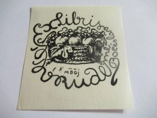 Exlibris V. Rudl – Milenko D. Gjurić, cca 1922 – originální dřevoryt, motiv košíku s ovocem, 7x6,5 cm