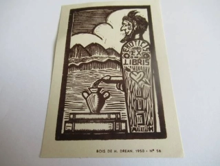 Ex-eroticis Ex Libris – HJD / AIH – H. Drean – motiv: Faust / Satyr s amforou a knihami – 10,5×7 cm – dřevoryt (X2) – 1950