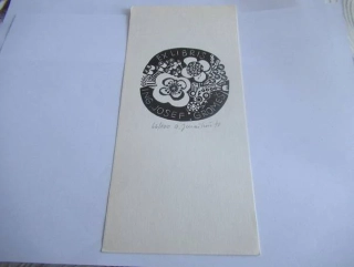 Exlibris – Ing. Josef Gromeš – Arna Juračková – Kruhová kytice s lidovými ornamenty – linoryt (X3), 21×9,5 cm