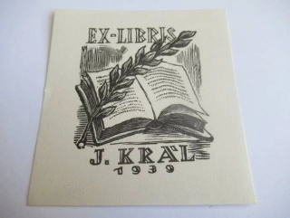 Ex-libris – J. Král – Karel Štěch – Vavřínová ratolest na otevřené knize – dřevoryt (X2), 10×9,5 cm