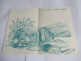 Původní sběratelská novoročenka PF 1979 Josef Horký – motiv zátiší s knihami a kyticí (15 × 10 cm)