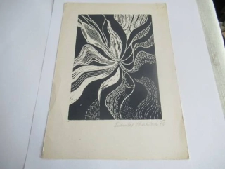 Volná grafika s abstraktním vegetativním a organickým motivem, vhodné pro sběratele české moderní grafiky a abstrakce, autorka Ludmila Straatilová, originální podepsaný tisk (linoryt), rozměr 21 × 14,5 cm