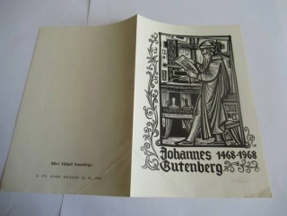 Volná grafika s portrétem Johannese Gutenberga k jubileu 1468–1968, autorka Silvi Väljal, originální podepsaný linoryt, rozměr složeného listu 15 × 10 cm