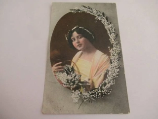 Dívka s květinami