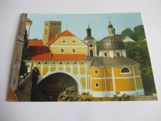 Vranov nad dyjí - Předhradí s kaplí a hranolovou věží