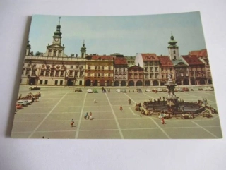 České Budějovice - náměstí s barokní radnicí a Samsonovou kašnou