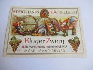 St. Stephanus - Weinkellerei - Kluger Zwerg - Etiketa na víno
