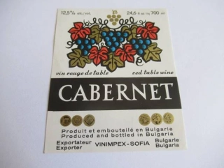 Cabernet - Etiketa na víno