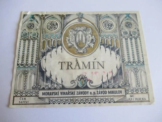 Tramín - Moravské vinařské závody, závod Mikulov - Etiketa na víno