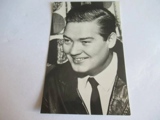 Milan Chladil - cca 10,5 x 7 cm